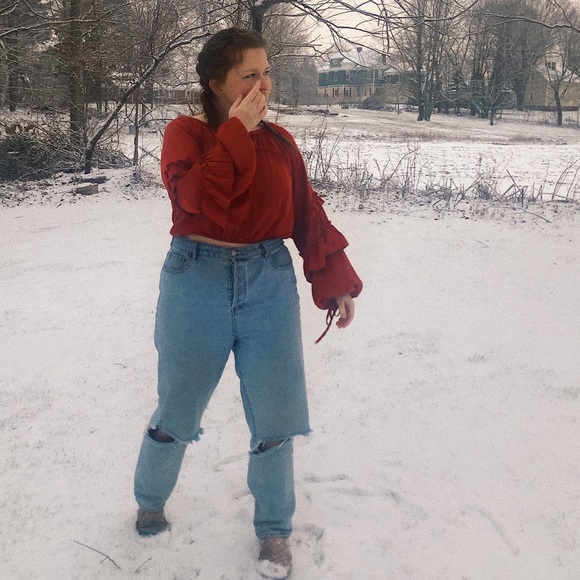 Meet your Posher, Hannah - Picture 2 of 4